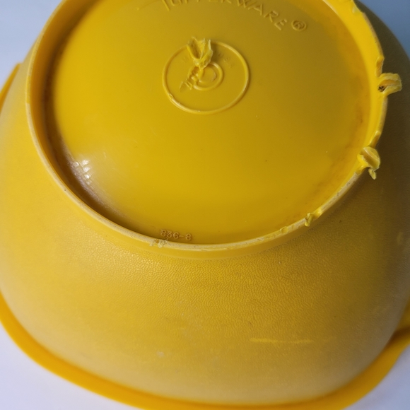 TUPPERWARE SERVALIER 858-4 Brown Bowl (Yellow bowl 836-8 Lid 837-6 Damaged) VTG - Picture 12 of 16